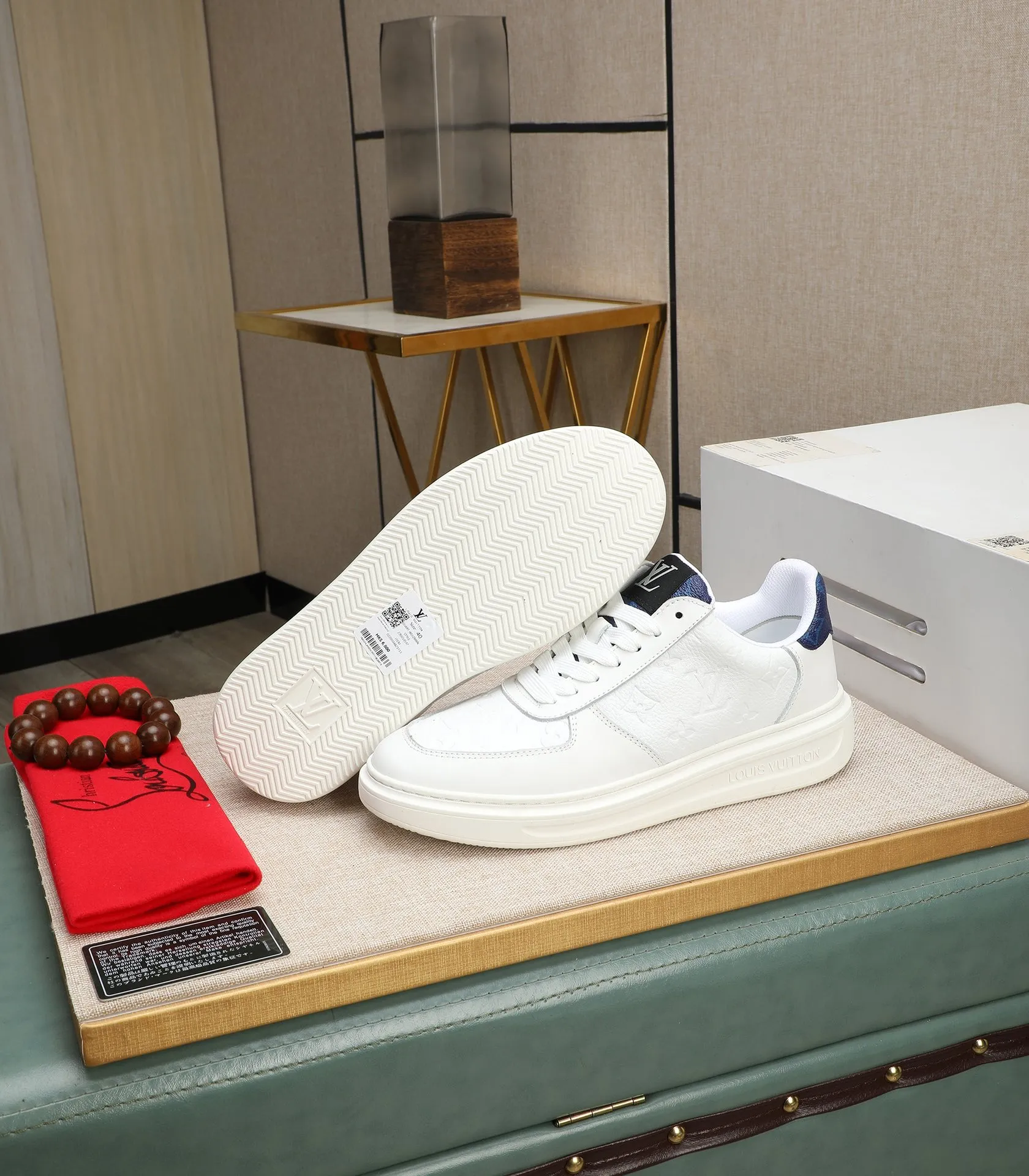 Men's shoes 💰540 💰(Niuli: full package) louis vuitton (Louis Vuitton/lv) top 🔍🔍 new models are on sale at the same time at the counter. The upper 🇮🇹 is imported from Italy, first-layer cowhide, and the lining is fully imported cowhide. 💪💪, completely 1⃣️ to 1 ⃣️Re-engraved🇮🇹💪💪, ⚠Sole: The original sole is specially provided by the original factory, the exclusive movable molded sole is super comfortable, ⚠The original factory follows the order, 🔍🔍high quality, you can enter and exit the counter at will, welcome to compare⚠. Code number:38-44